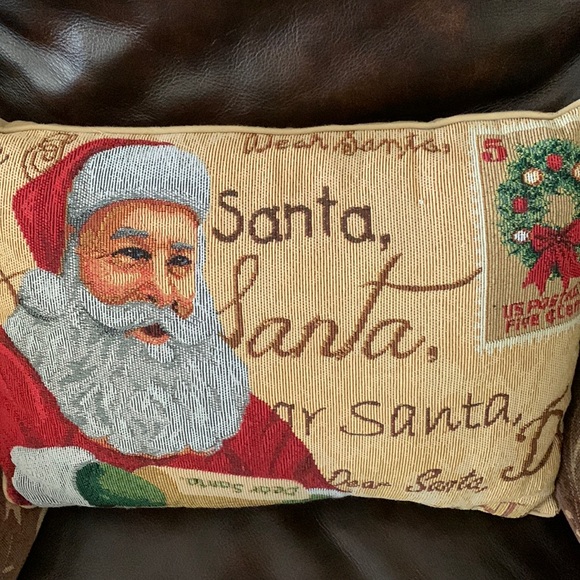Santa Pillow - Picture 1 of 8